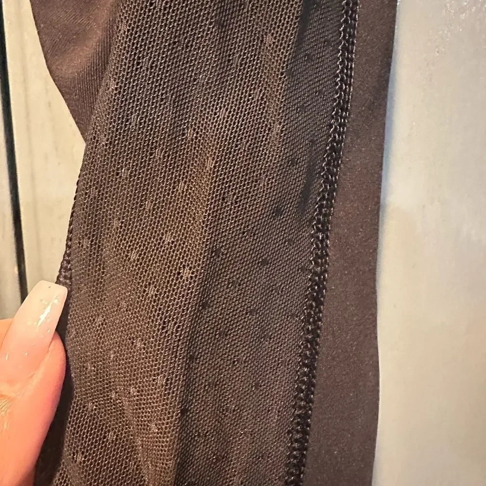 Lululemon Body Con Crop 6
